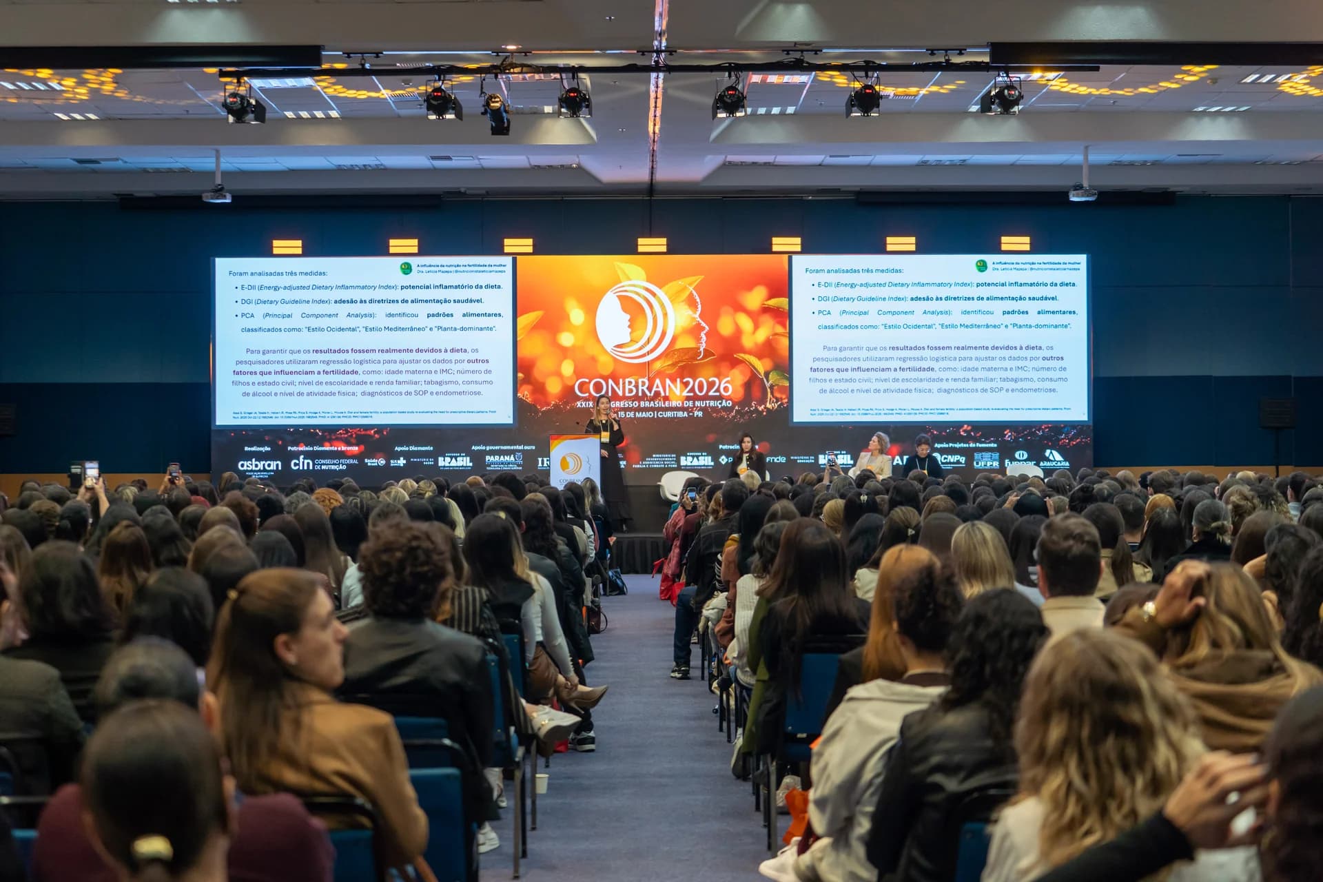 Congressistas acompanhando uma palestra — CONBRAN
