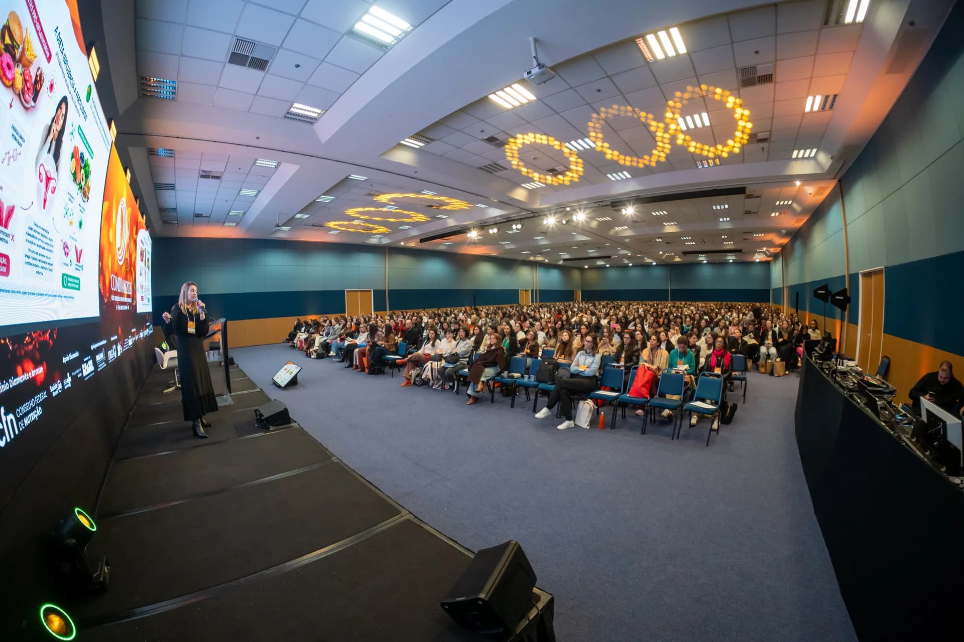 Vista do palco e do auditório — CONBRAN